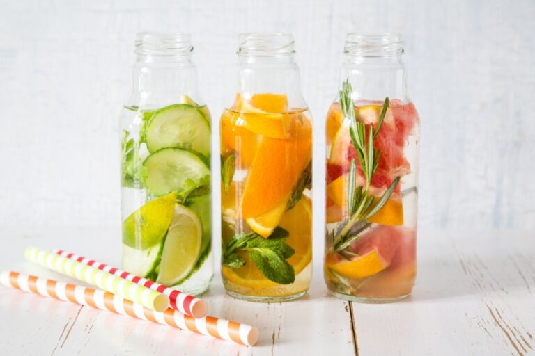 7 recetas de agua detox para purificar tu organismo y mantenerte saludable