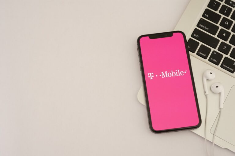 FCC impuso multa millonaria a operadoras que compartieron tu ubicación ilegalmente con terceros #FVDigital