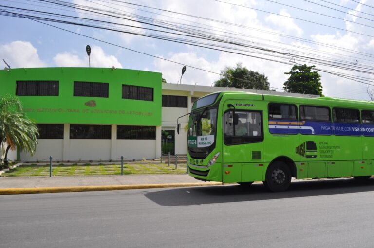 Aclaran no son autobuses de la OMSA los involucrados en accidente en la Charles