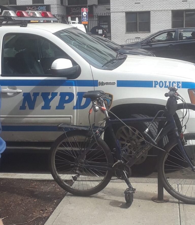 Madre pensó que su hijo estaba en casa cuando lo mataron en una bodega: tragedia en Nueva York