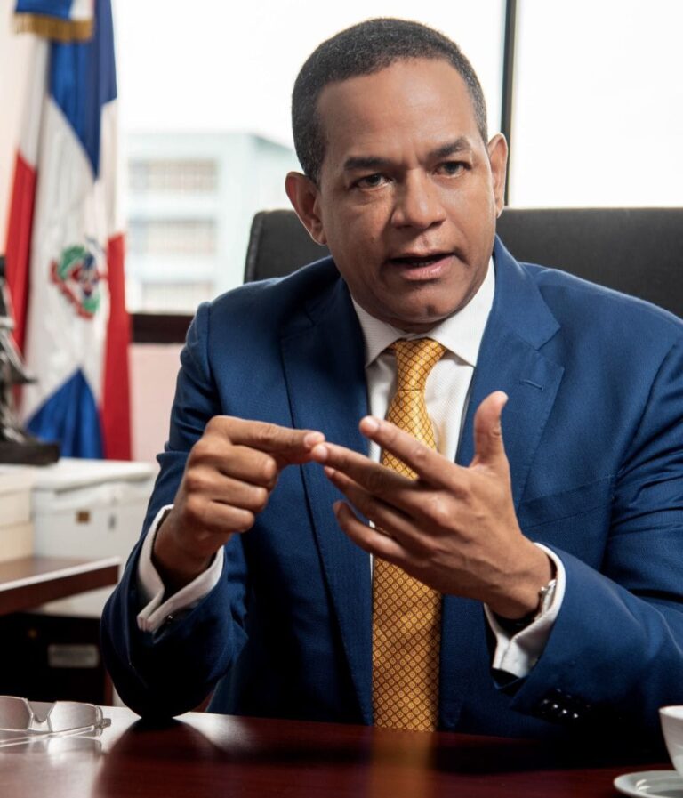 Julio César Valentín, aliado del Gobierno, dice reforma fiscal debe ser equitativa