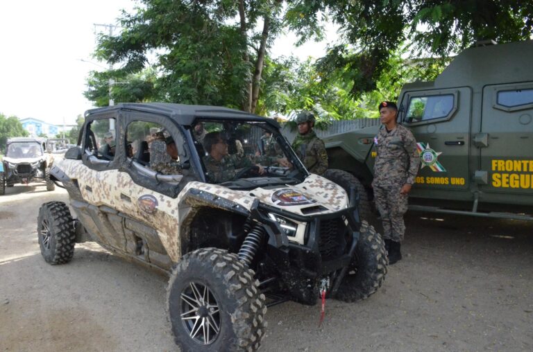 Realizan recorrido de supervisión desde Montecristi hasta Comendador