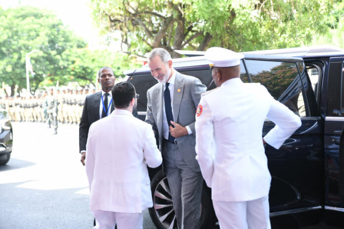 Rey Felipe VI a su llegada a la ceremonia toma de posesión presidencial de Luis Abinader.jJorge Cruz-LD