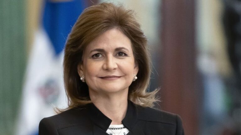 Vicepresidenta dice trabajará de la mano con ministros de Educación y de Educación Superior – #FVDigital