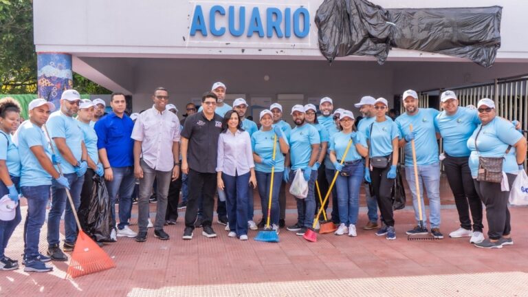 Realizan jornada de limpieza de costas en Día Mundial de Limpieza de Playas – #FVDigital