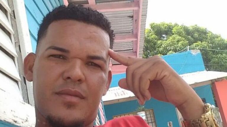 Hombre que mató a expareja se escondió en patio de la casa de la víctima y la apuñaló – #FVDigital