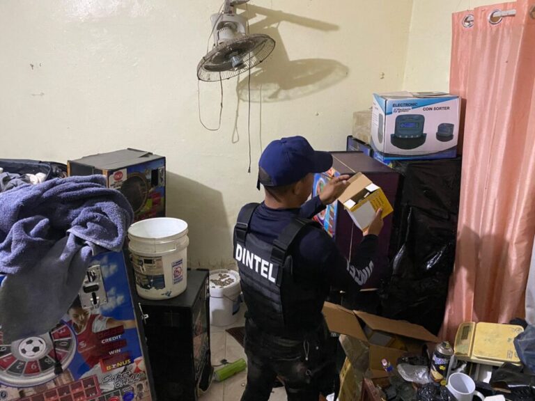 Policiales: Policía y Ministerio Público realizan allanamiento en vivienda utilizada para reparar y distribuir máquinas tragamonedas ilegales en San Cristóbal – Policía Nacional Dominicana
