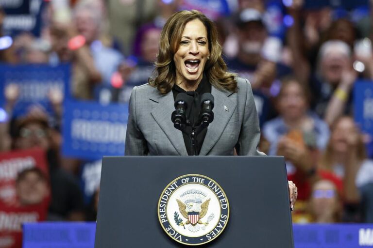 Republicanos acusan a Kamala Harris de usar a Zelenski #FVDigital