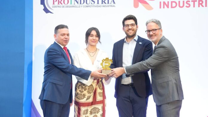 Empresas SOS Carbon y SOS Biotech ganan premio de Proindustria