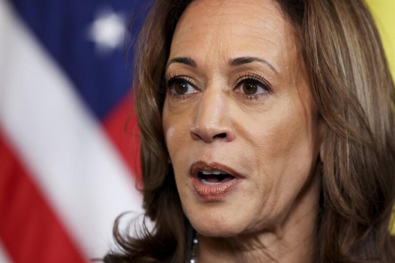 Harris desafía a su contrincante: Reformando el sistema migratorio #FVDigital