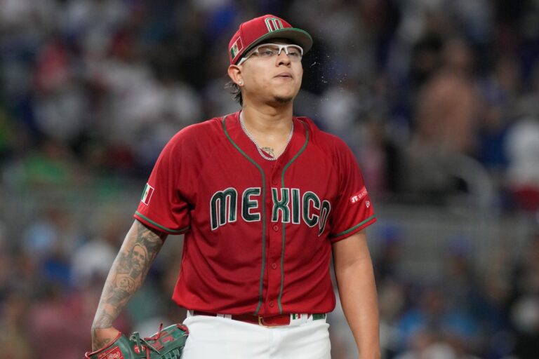 Benjamín Gil sobre el caso de Julio Urías: “No creo que pueda jugar con México”