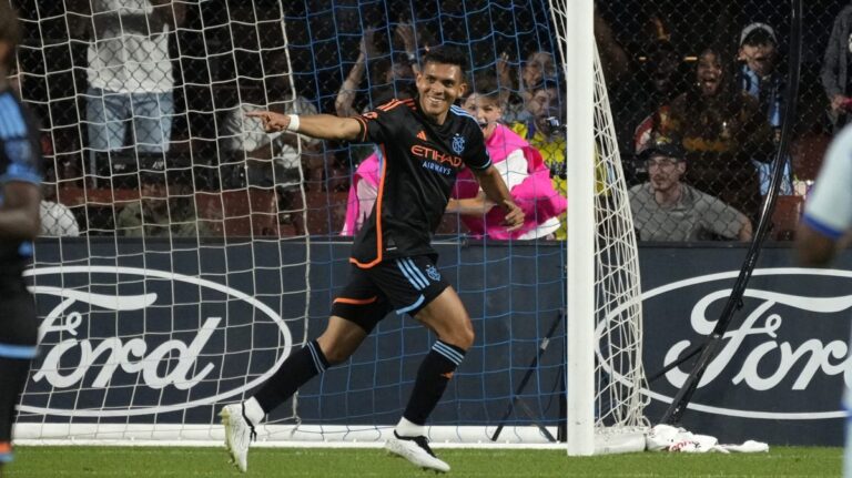 New York City FC goleó al Red Bulls