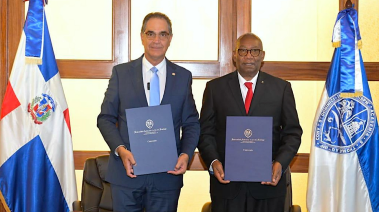 SeNaSa y UASD firman convenio para carnetizar a 50,000 estudiantes – Remolacha   #FVDigital