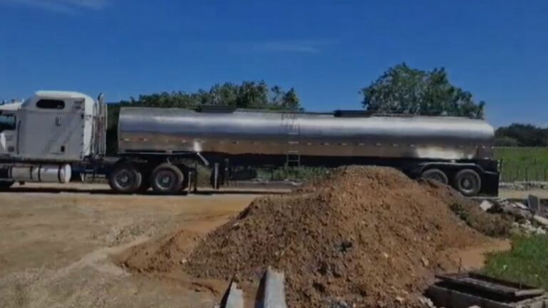 Ganaderos pierden mercancía por inundaciones en Santiago Rodríguez