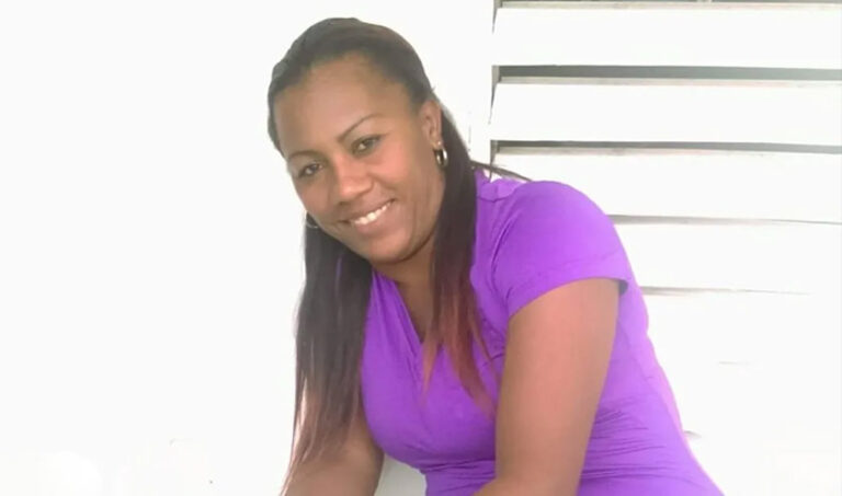 Emiliana Santana – LosMocanos