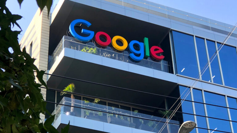 Google acusa a Microsoft de monopolio en la nube ante la Comisión Europea