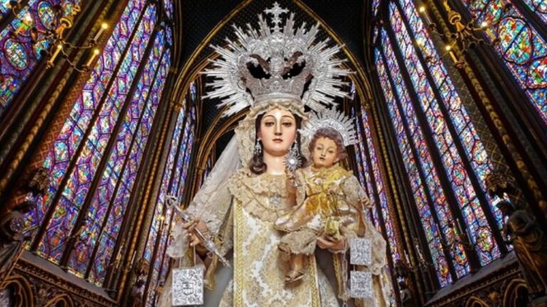 Decenas de feligreses en procesión por Día de las Mercedes 