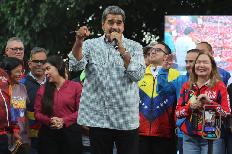 Maduro dice se juramentará como presidente de Venezuela el 10 de enero