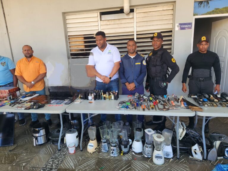 Policía apresa un hombre acusado de múltiples delitos en Barahona