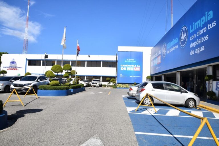 ¿Cómo está RD dengue, covid, leptospirosis y conducta suicida?