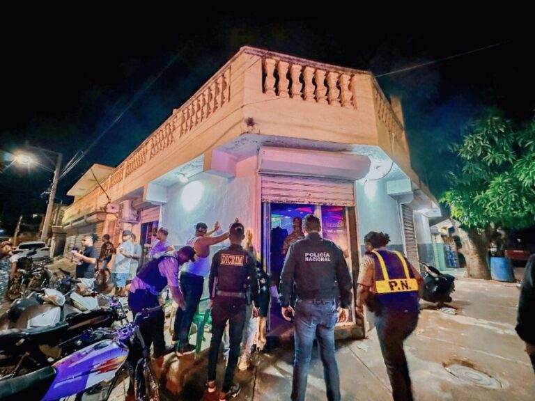 Interior y Policía cierra tres centros de diversión #FVDigital