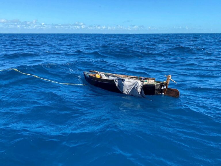 fingieron ser náufragos y enviaron las drogas en otra embarcación