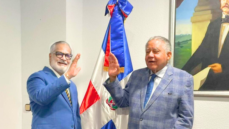 José Marte Piantini asume como cónsul dominicano en Madrid   #FVDigital
