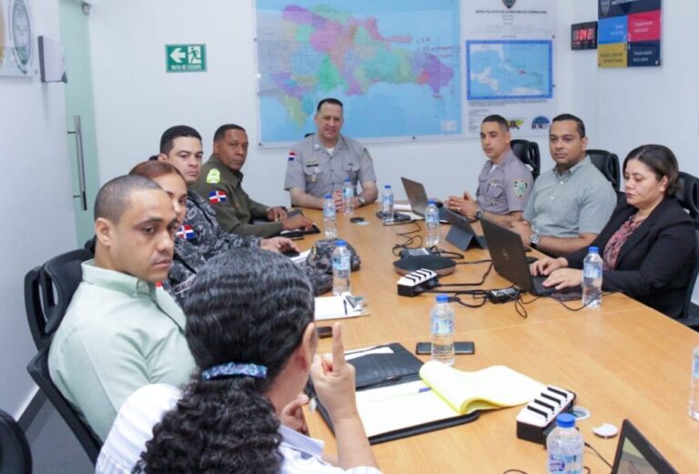 Policiales: Policía Nacional crea Comité de Medio Ambiente para promover concienciación y uso responsable de recursos – Policía Nacional Dominicana