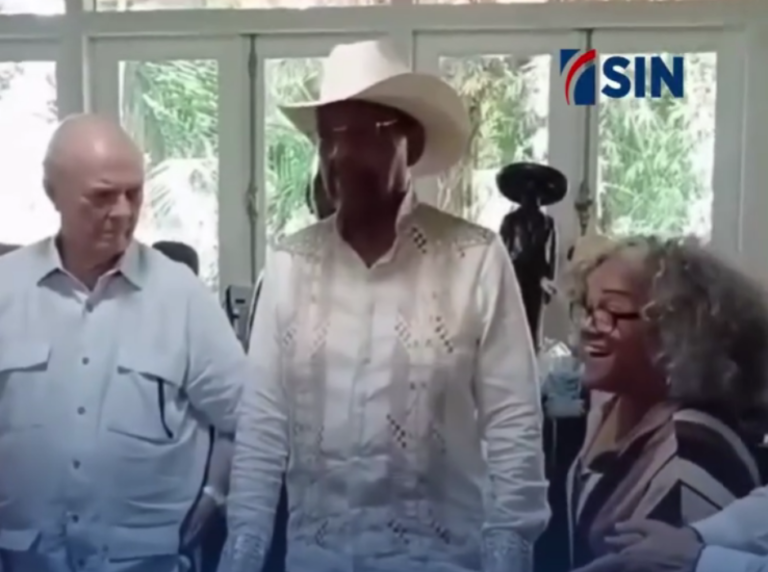 “¡Arriba la greñua!”: La reacción viral de Hipólito (video) – Remolacha   #FVDigital