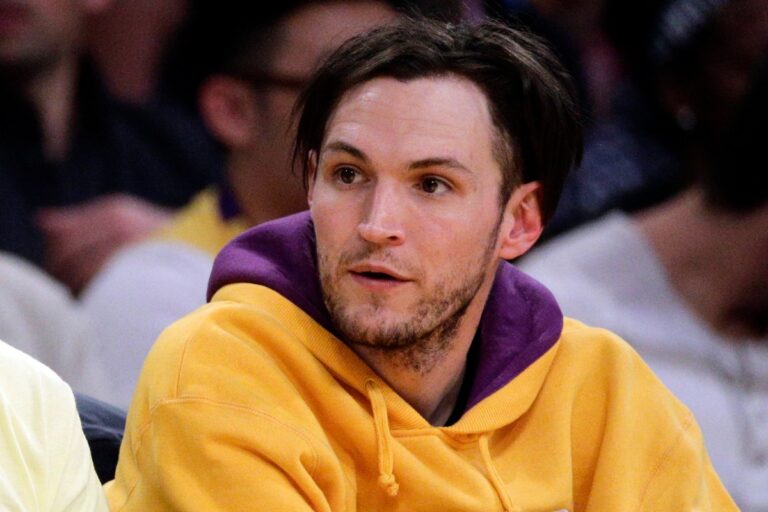 Josh Klinghoffer, ex guitarrista de Red Hot Chili Peppers, es procesado por homicidio
