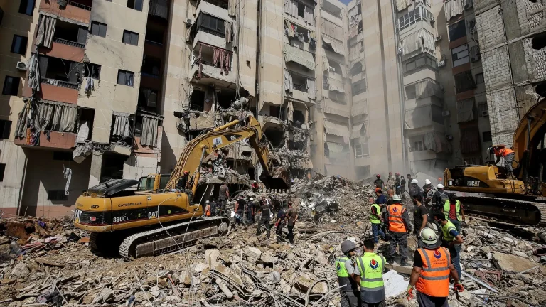 Exteriores aconseja a los españoles en Líbano que abandonen el país por los medios comerciales aún existentes