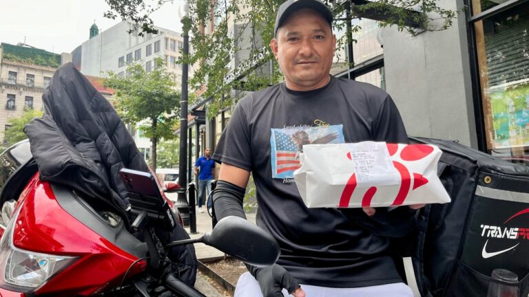 La retórica antiinmigrante de Trump llega a Washington