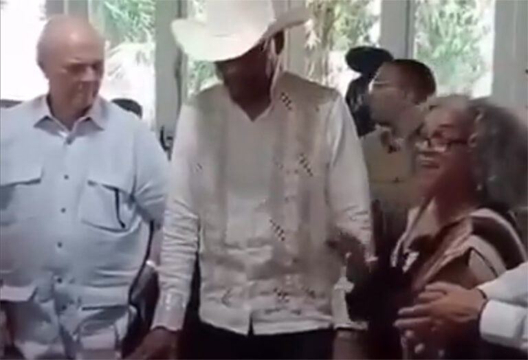 La reacción de Hipólito Mejía