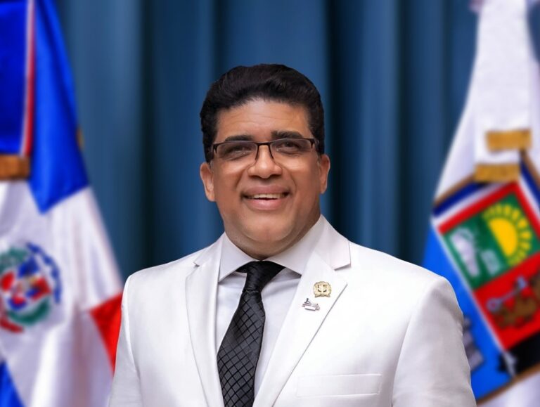 Hackean cuenta de Facebook del Alcalde Dío Astacio – #FVDigital