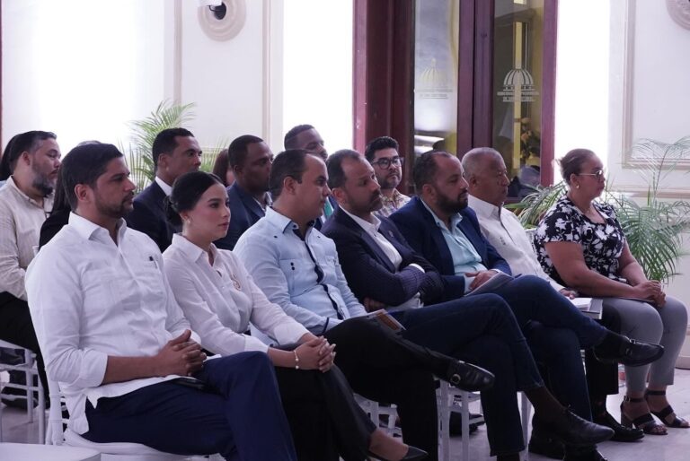 Realizan debate sobre la reforma fiscal en San Cristóbal – #FVDigital