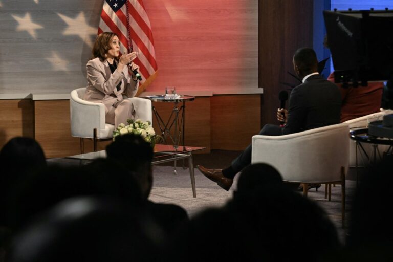 Critican a Kamala por irse deprisa de confusa entrevista donde dio repuestas sin sustancia – #FVDigital