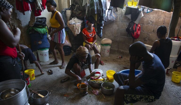 Pandilla mata 20 personas, hiere 15 en localidad Haití