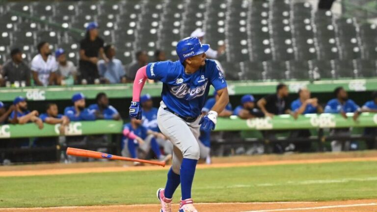 Hernández remolca dos; Licey vence a Estrellas #FVDigital