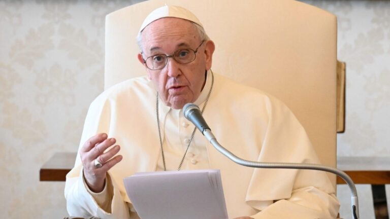 «¿Qué tienen que ver con la guerra los niños, las familias? Son las primeras víctimas» – #FVDigital