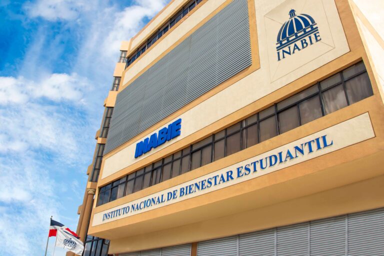 INABIE aclara a oferentes criterios de selección de empresas suplidoras de calzados importados – #FVDigital