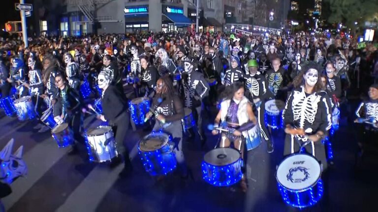 Todo listo para el Desfile de Halloween en Manhattan