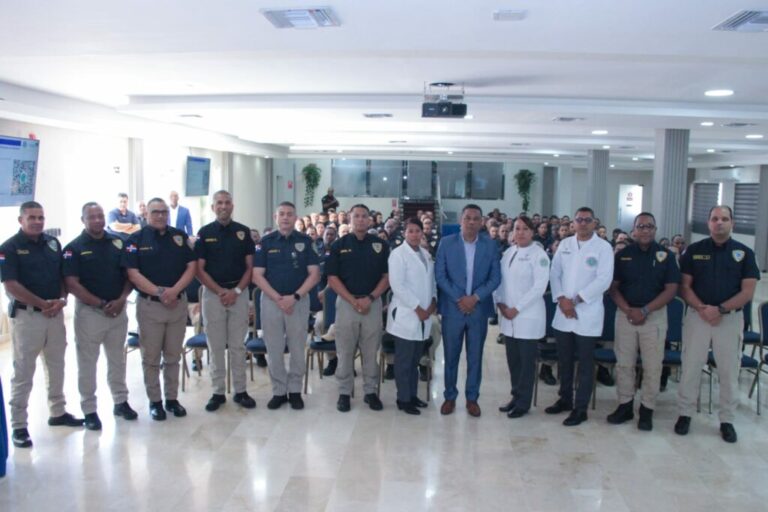 Policiales: 150 oficiales y alistados de DICRIM reciben orientaciones sobre el manejo del estrés – Inicio – Policía Nacional de la República Dominicana