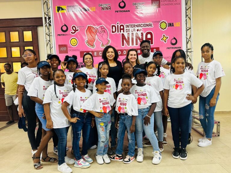 Fundación Enciende Una Luz celebra el Día Internacional de la Niña con el tema “Creciendo Sanas”