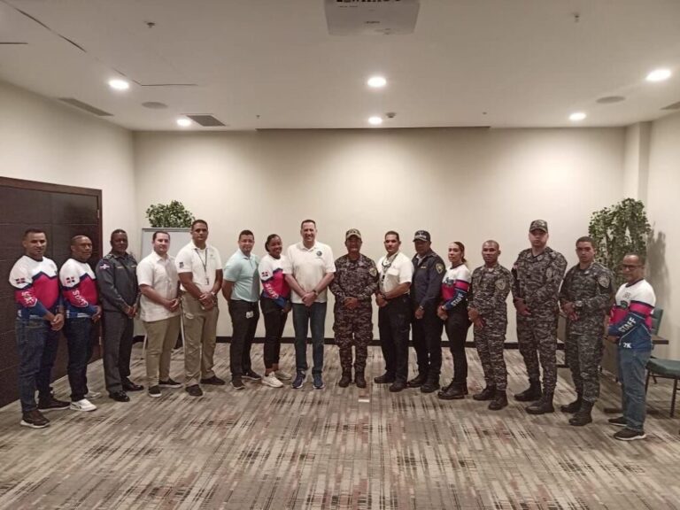 Policiales: un compromiso por la seguridad y el deporte – Inicio – Policía Nacional de la República Dominicana