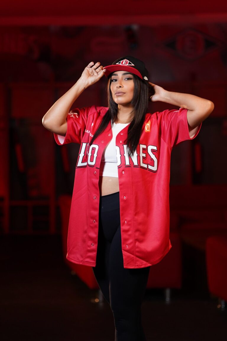 Nelfa Núñez será la nueva animadora de “Los Leones del Escogido”