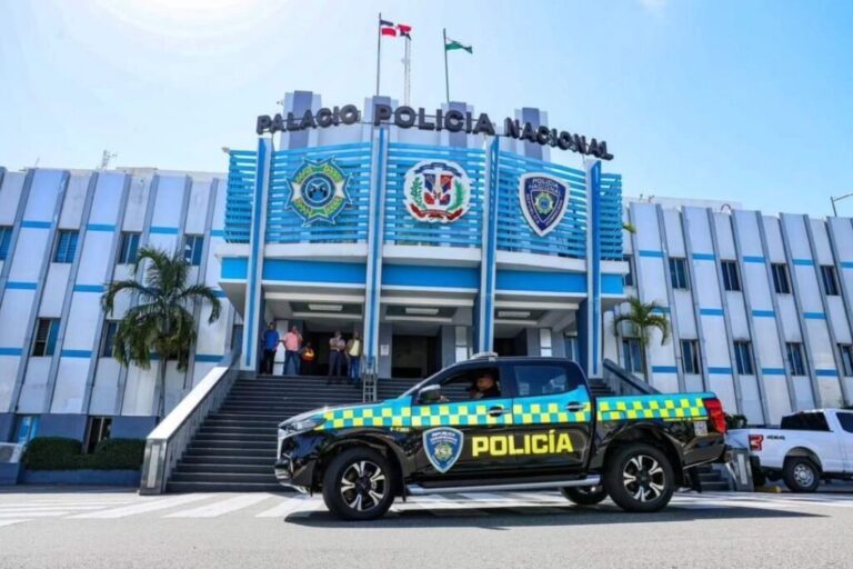 Policiales: Presidente Abinader presenta la nueva imagen de la Policía Nacional – Inicio – Policía Nacional de la República Dominicana