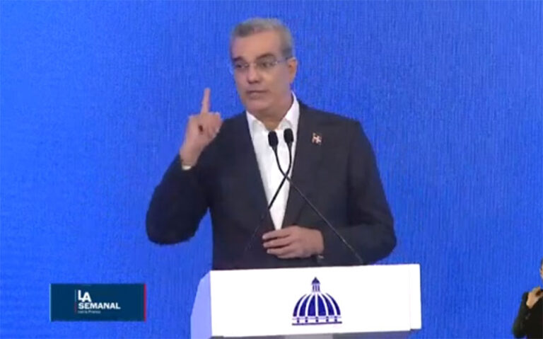 Abinader firmará el domingo la nueva Constitución