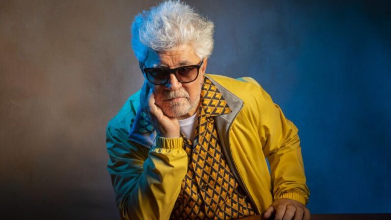 Almodóvar da en EE.UU. una lección de “empatía” y advierte contra la “ultraderecha”