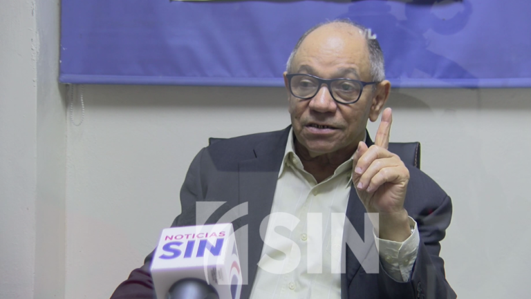 Sindicalistas y empresarios siguen enfrentados por reforma laboral