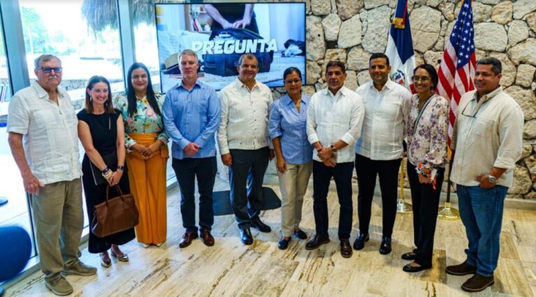 Embajada de los EEUU y Ministerio de Agricultura lanzan la campaña “No empaques plagas a RD” #FVDigital